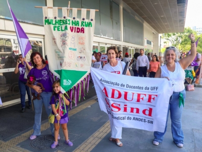 8M-2024: Veja fotos do ato no Rio e da concentra&ccedil;&atilde;o em Niter&oacute;i