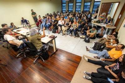 Debate '60 Anos do Golpe' abriu semana de mobilização para greve docente na UFF, que terá mais 2 mesas hoje (25)