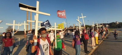 Ato no Monumento aos Pracinhas, na Gl&oacute;ria: defesa da vida e responsabiliza&ccedil;&atilde;o dos governantes pelas 100 mil mortes