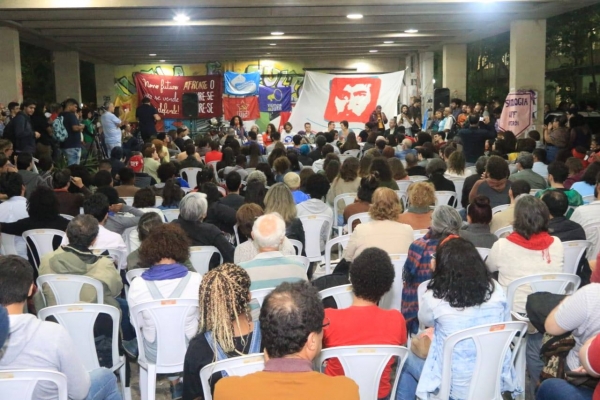 Assembleia Comunit&aacute;ria na UFF rejeita Future-se e convoca luta para defender universidade p&uacute;blica