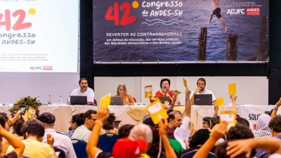 Andes-SN far&aacute; campanha por democracia e autonomia por extin&ccedil;&atilde;o de processo contra ex-conselheiros da UFF