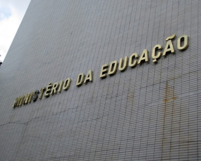 MEC lan&ccedil;a diretrizes de retorno &agrave;s aulas presenciais nas IFES