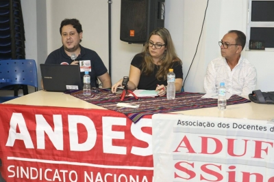 Professores debatem RSC no Encontro do Andes-SN em Niterói (RJ)