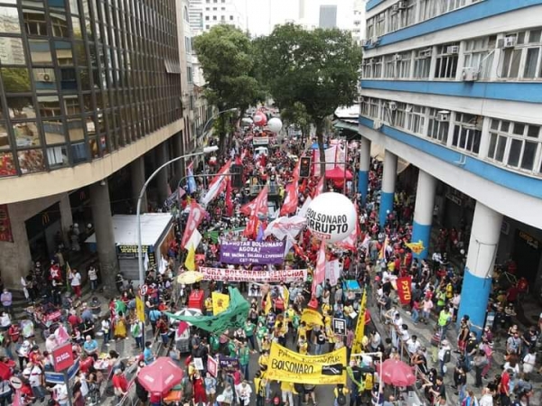 7S | 27&deg; Grito dos Exclu&iacute;dos ocupou as ruas em defesa da vida e por Fora Bolsonaro