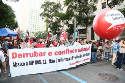Passeta no dia 10 de novembro no Rio: contra as reformas de Temer